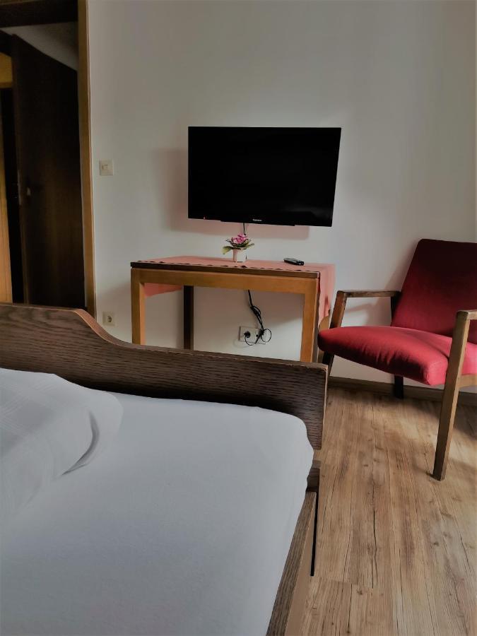 Hotel Gruener Baum - Hotel Im Murgtal, Schwarzwald Weisenbach ภายนอก รูปภาพ
