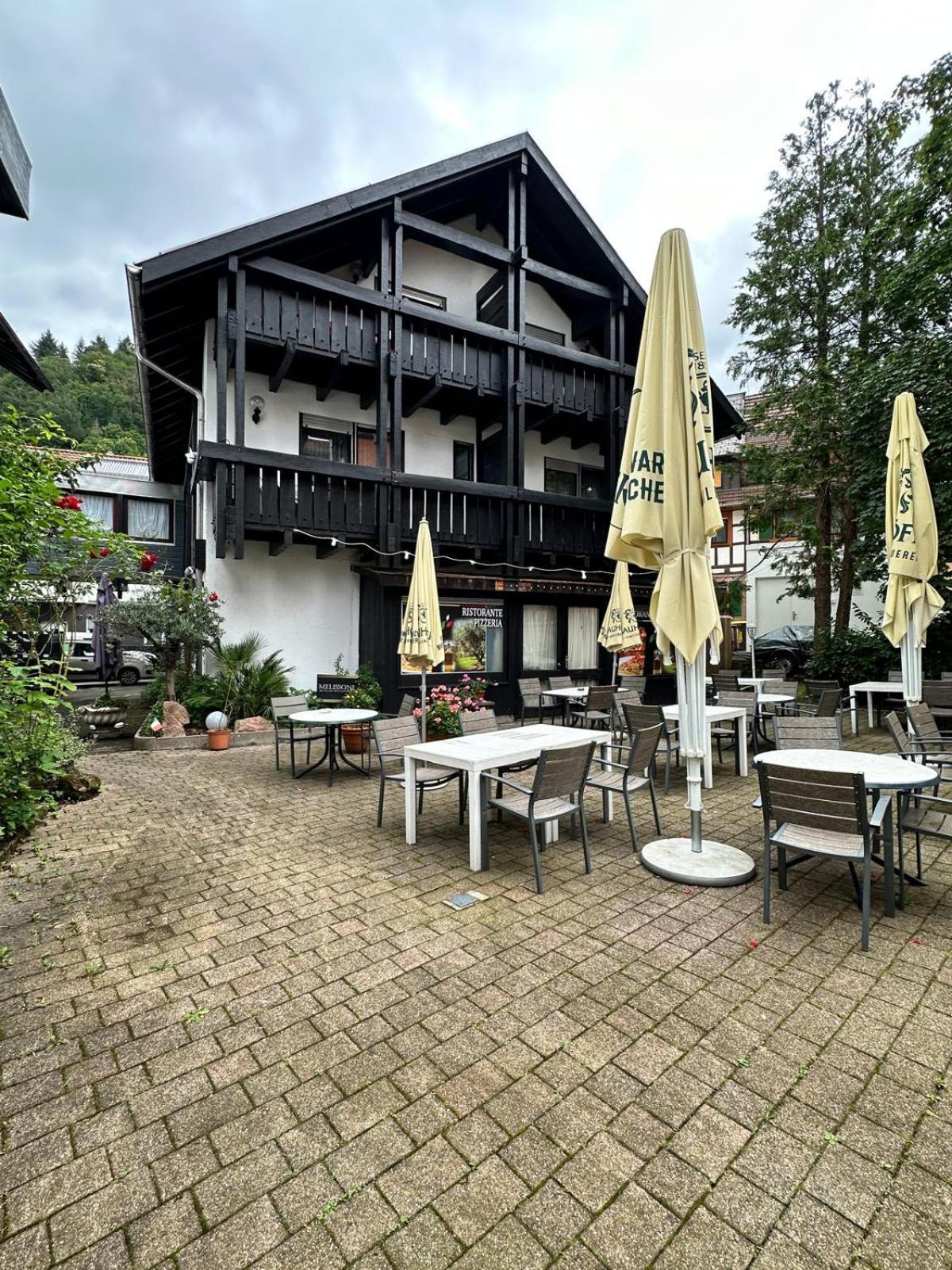Hotel Gruener Baum - Hotel Im Murgtal, Schwarzwald Weisenbach ภายนอก รูปภาพ
