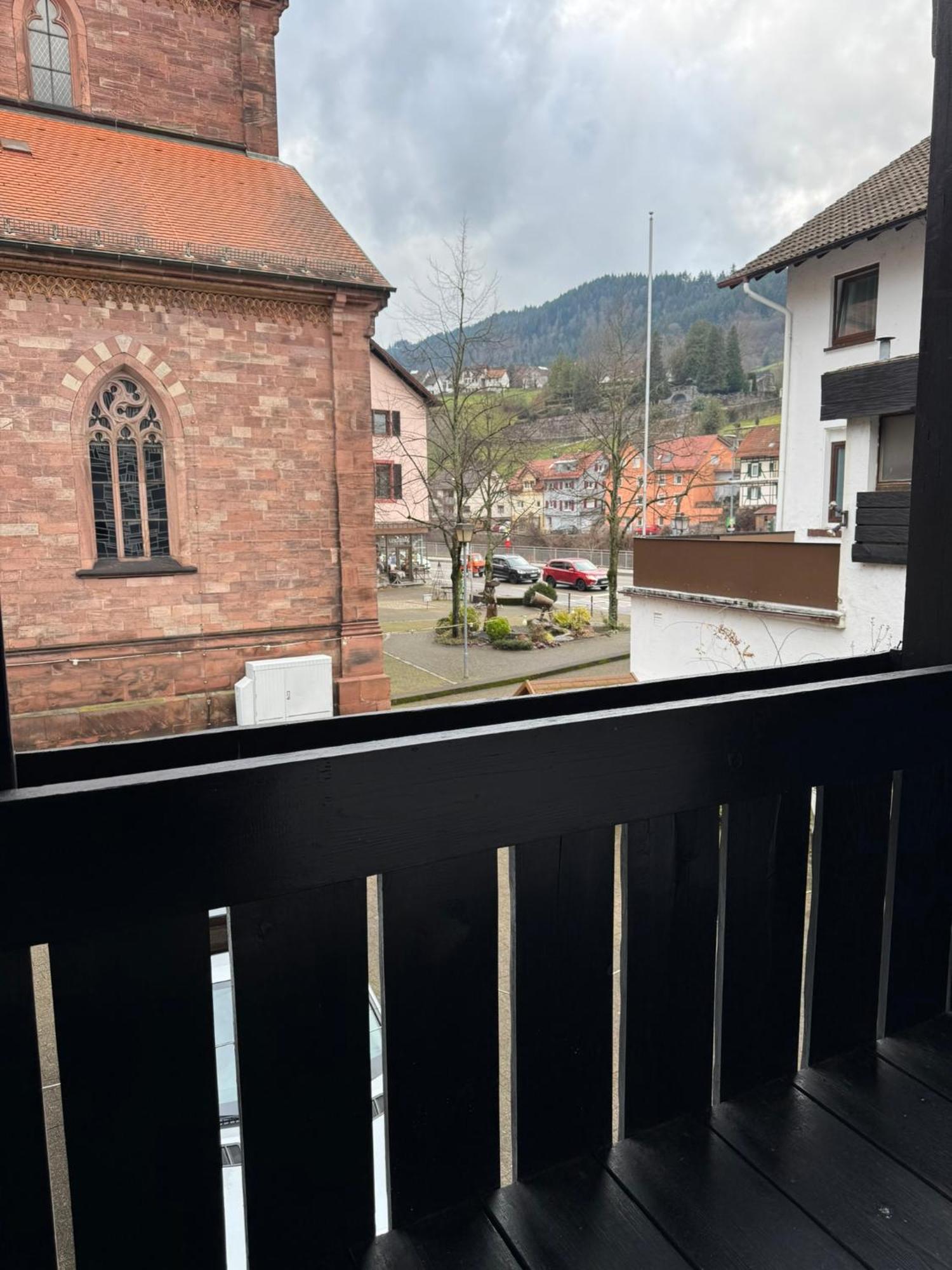 Hotel Gruener Baum - Hotel Im Murgtal, Schwarzwald Weisenbach ภายนอก รูปภาพ