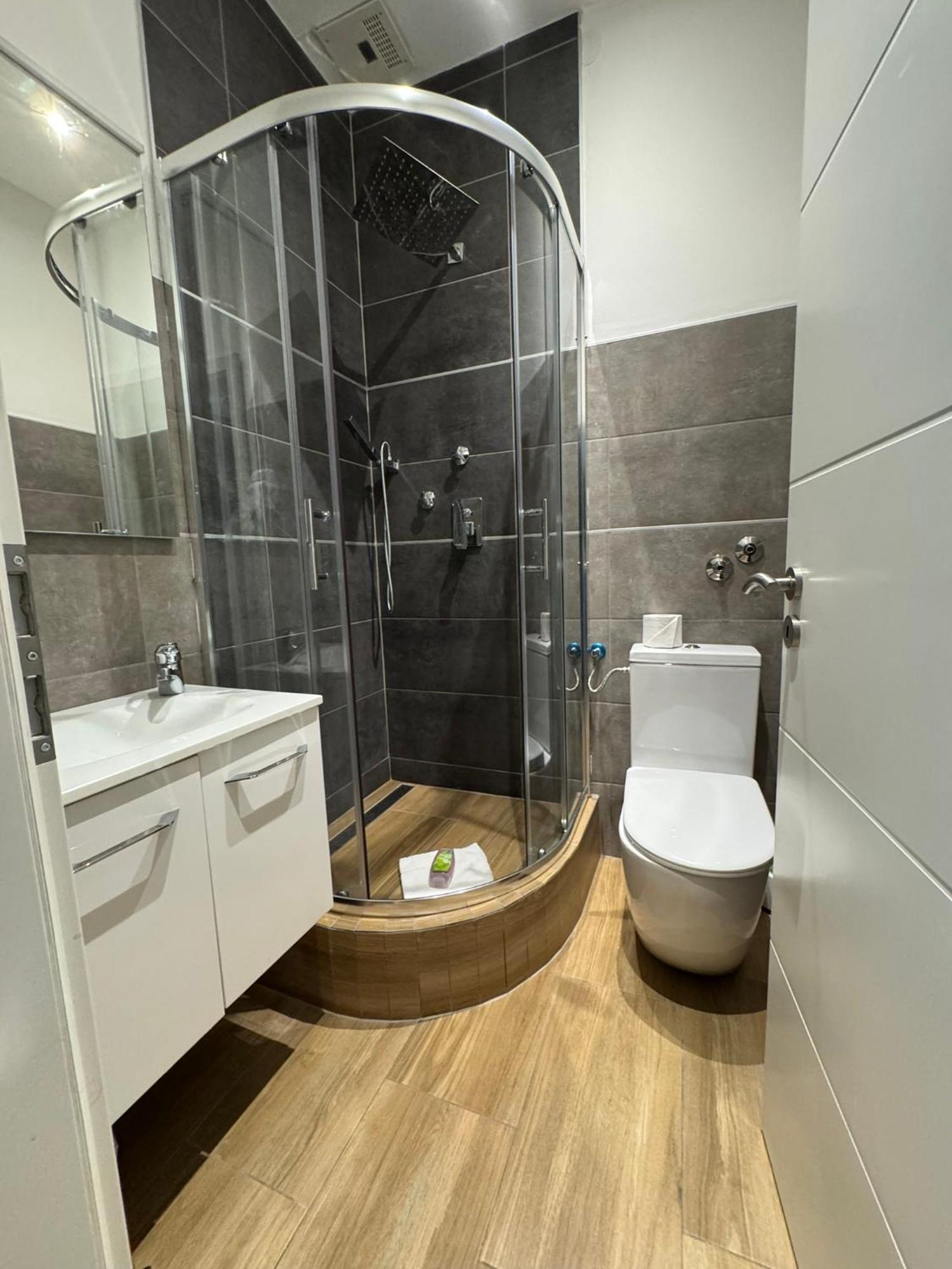 Hotel Gruener Baum - Hotel Im Murgtal, Schwarzwald Weisenbach ภายนอก รูปภาพ